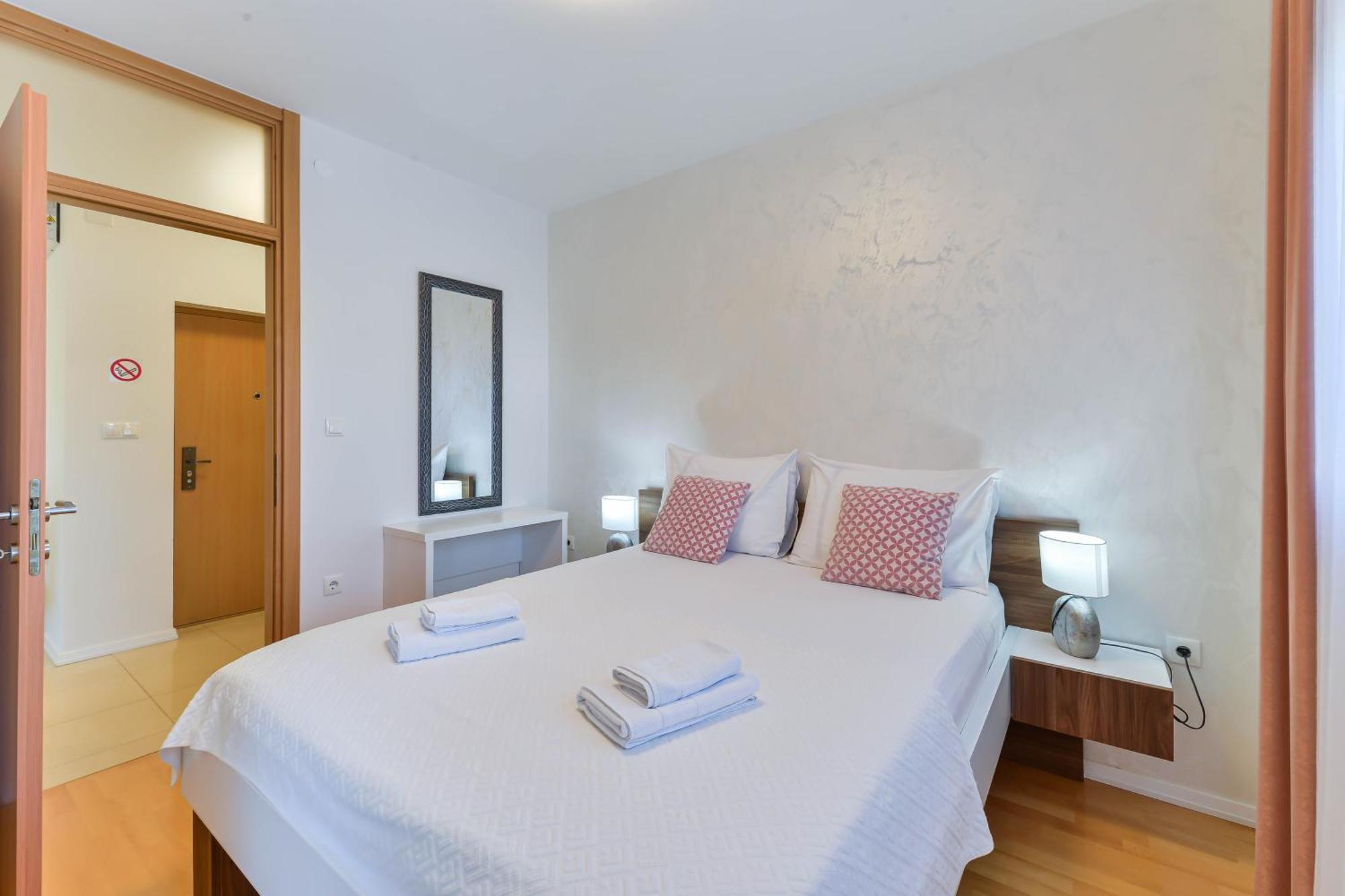 Apartments Laura 1 Privlaka  Εξωτερικό φωτογραφία